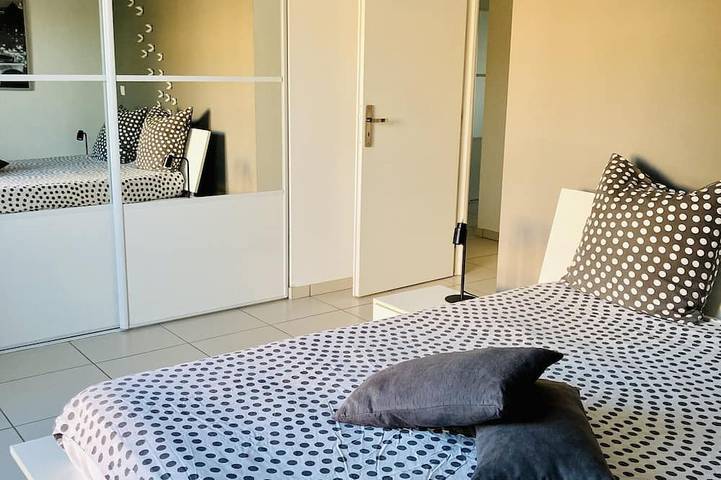 Location de vacances pour 4 personnes, avec terrasse et jardin à Entraigues-sur-la-Sorgue - 2