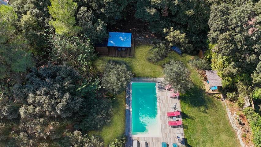 Gîte pour 2 personnes, avec piscine ainsi que jardin et vue à Aubais - 3