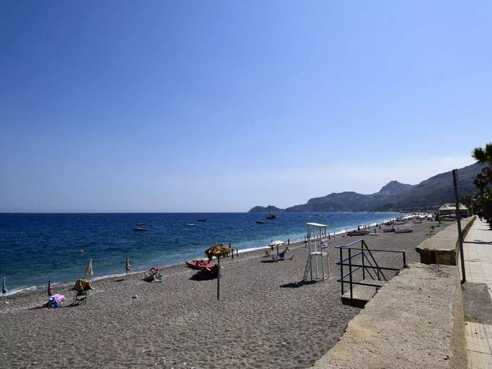Casa 2 Persone in Letojanni, Provincia di Messina