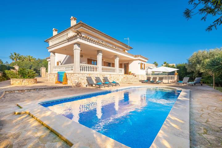 Luxus-Finca für 8 Personen, mit Terrasse in Portocolom
