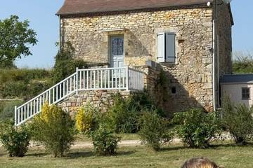 Location de vacances pour 4 personnes, avec jardin à Loupiac (Lot)