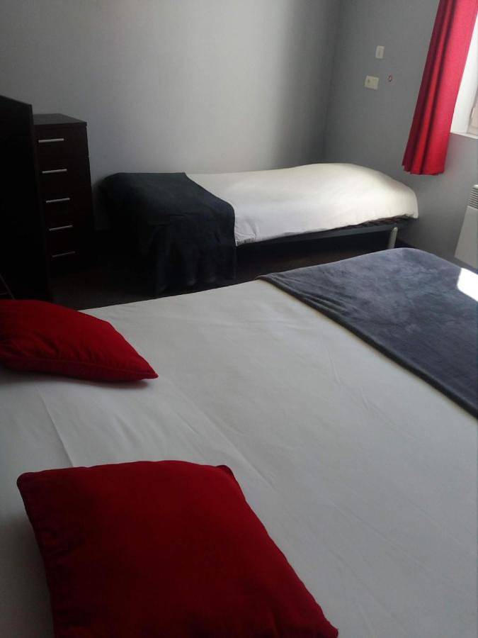 Hôtel pour 3 personnes, avec piscine ainsi que jacuzzi et jardin à Barnas - 4