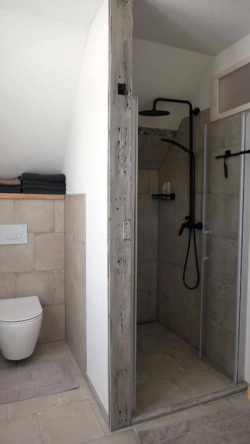 Ferienwohnung für 2 Personen, mit Balkon und Ausblick in Dipperz - 2