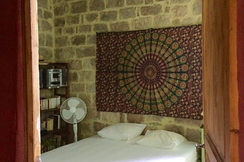Renoviertes Bauernhaus aus dem 16., charmant, Süden Ardèche in Chassiers, Parc naturel régional des Monts d'Ardèche