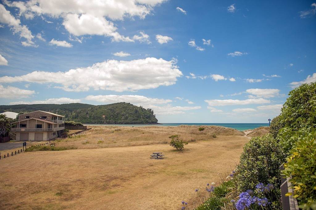 Surf Beach Views - Whangamata Ferienhaus in Whangamata, Waikato