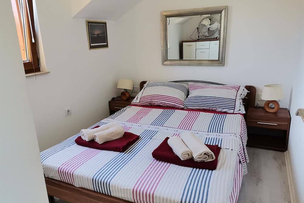 Villa Dore- Holiday House With Swimming Pool (St) in Škrip, Brac