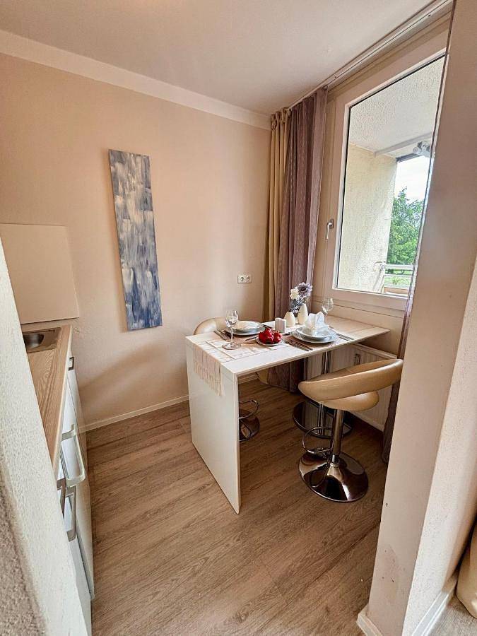 Appartement entier, Stylish studio apartment with beautiful terrace near Audi in Ingolstadt, Haute-Bavière