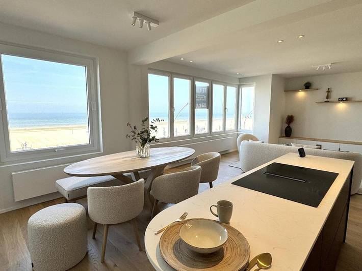 Location de vacances pour 11 personnes, avec vue à La Panne