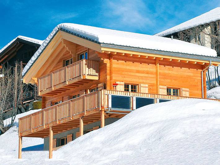 Ferienhaus für 8 Personen, mit Balkon und Terrasse sowie Ausblick