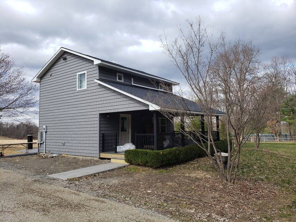 Fully Renovated rural cottage in the perfect spot! in Seneca Lake