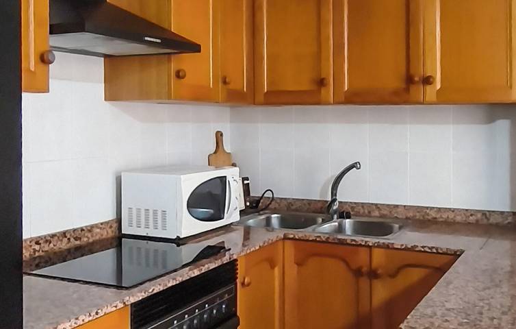Apartamento vacacional entero, Moderno Apartamento de 70m2: AC, Parking, Terraza, 100m a Playa Masbó in Platja Belcaire (Moncofa), Moncófar