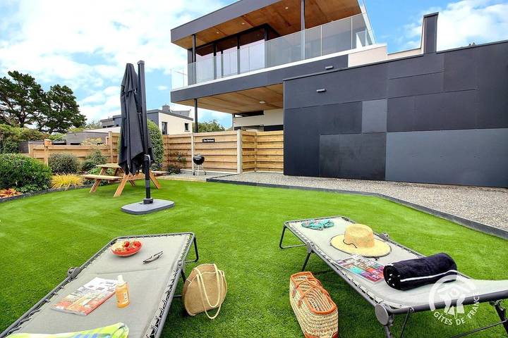Gîte pour 4 personnes, avec terrasse et jardin