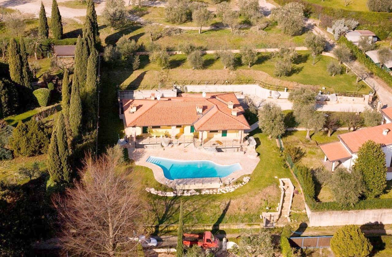 Villa Sul Garda in San Felice del Benaco, Prealpi Gardesane