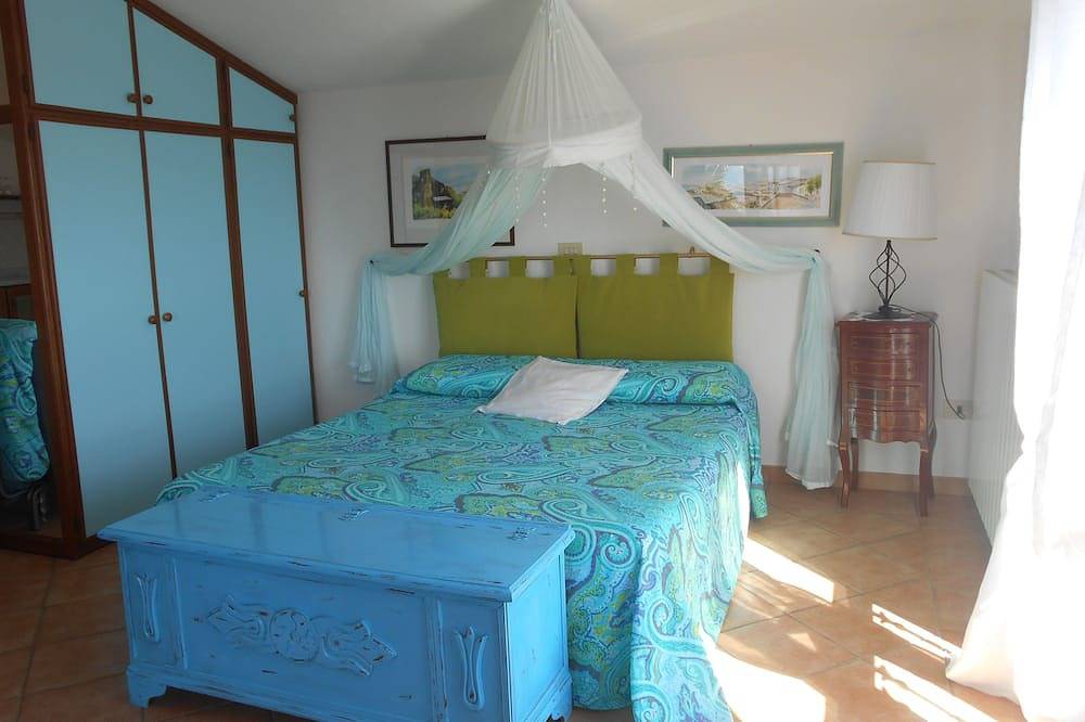 Ganze Wohnung, Elba Island Splendid Villa Mit Panorama, Terrasse, Wifi Und Klimaanlage in Madonna delle Grazie, Capoliveri