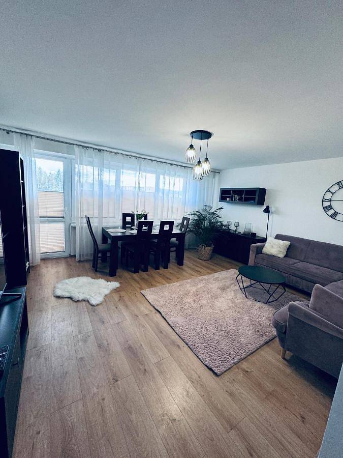 Cały apartament, Three-Bedroom Apartment in Sanok, Karpaty (Polska)