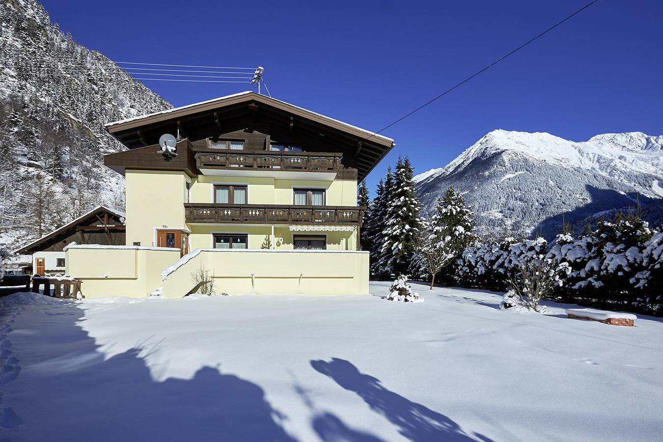 Ganze Ferienwohnung, Appartement 1 in Längenfeld, Ötztal
