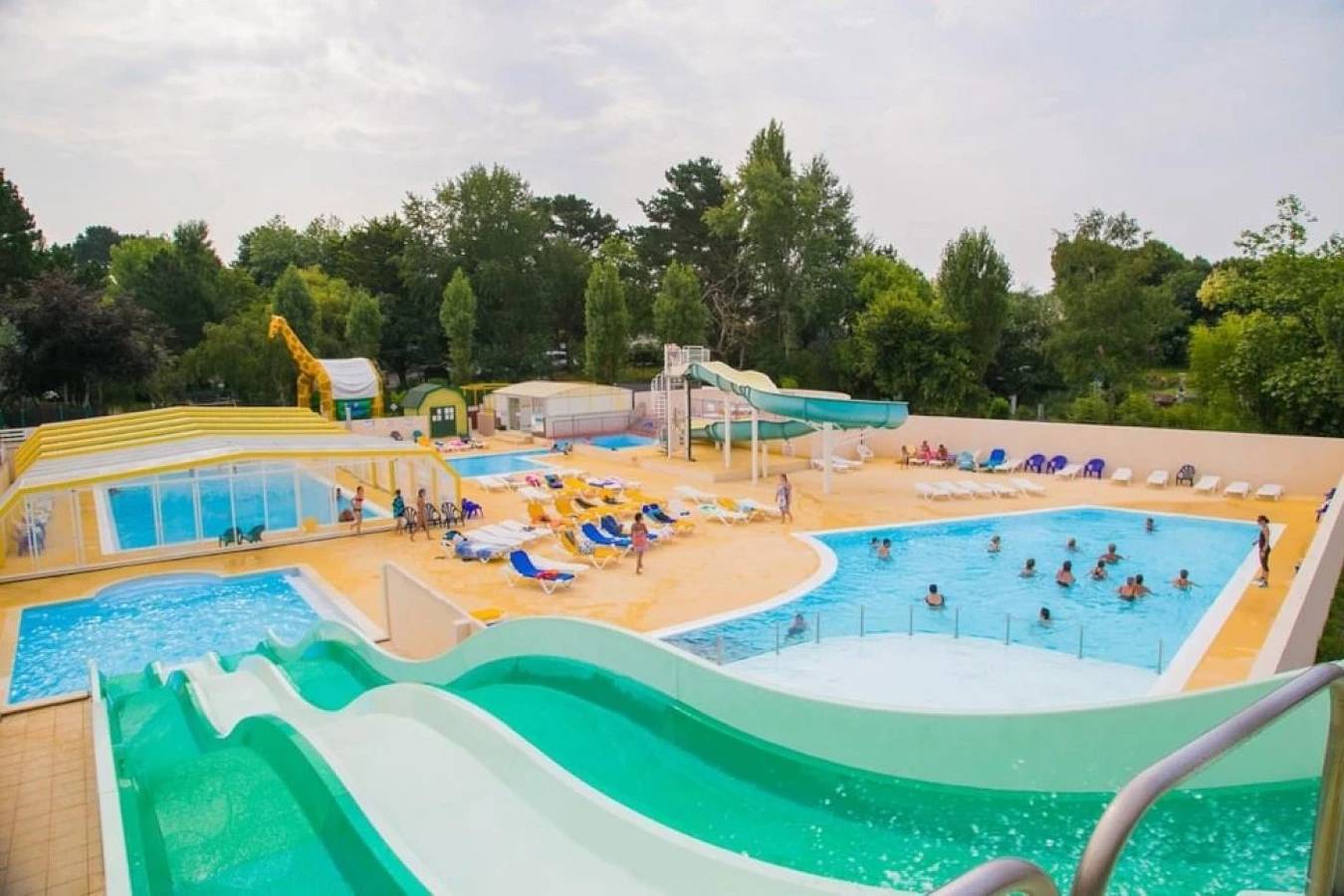 Zecamping 4 étoiles espace aquatique locatif Tv 24m2 in Bénodet, Région de Quimper