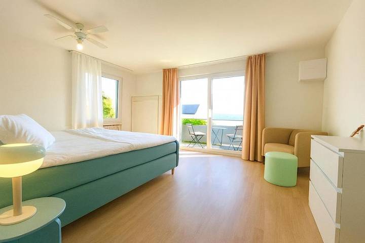 Ferienwohnung für 6 Personen, mit Whirlpool in Kanton Zürich