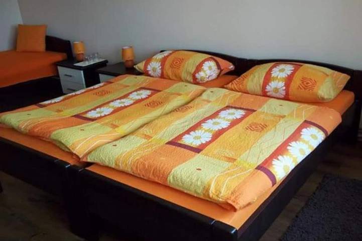 Ganze Wohnung, One Bedroom Apartment with Balcony in Draž, Osijek-Baranja