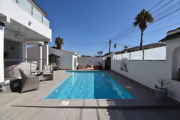 Casa de vacaciones para 9 personas, con piscina y terraza - 1