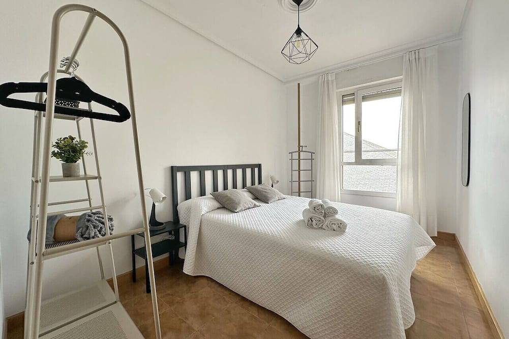 Entire apartment, La Espina, in Somo - 30024 in Somo, Ribamontán al Mar