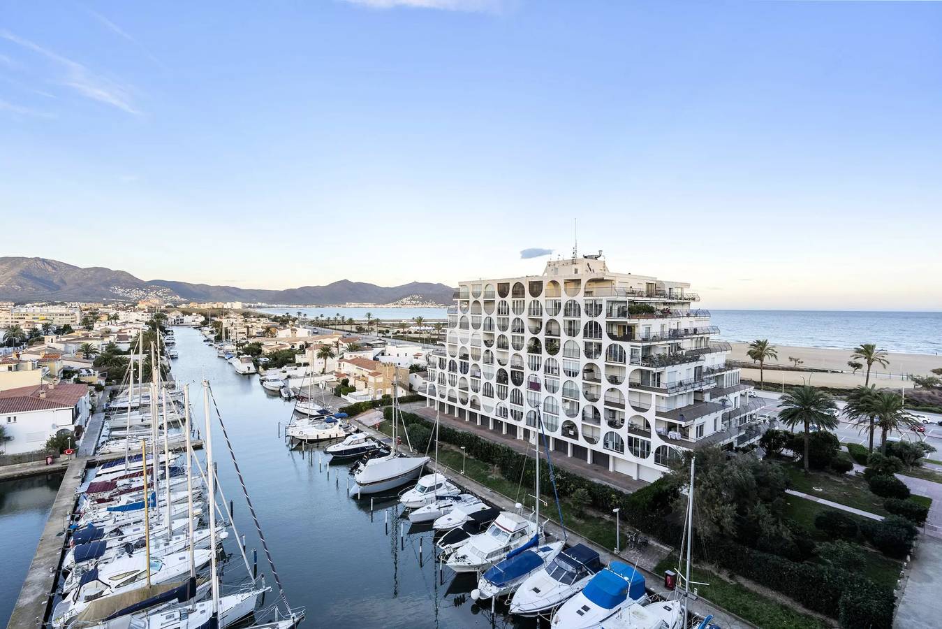 Apartamento entero, Apartamento 101 Emp con vistas al Mar in Ampuriabrava, Alt Empordà