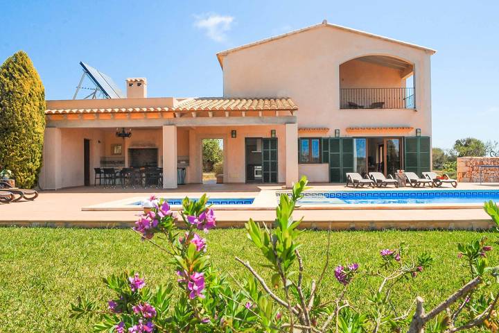 Villa für 8 Personen, mit Balkon und Pool sowie Whirlpool und Garten in Santanyí - 2