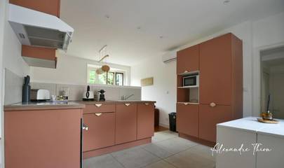 Gîte pour 6 personnes, avec vue et balcon à Vertrieu