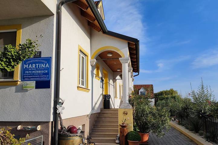 Ganze Wohnung, Balkonwohnung B - gemütlich neu renoviert Seeblick in Mörbisch am See, Leithaberg