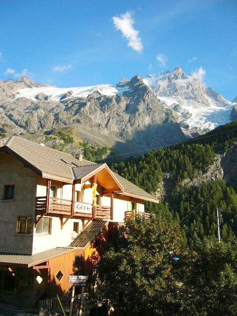 Gîte pour 5 personnes, avec jardin et vue, animaux acceptés à La Grave