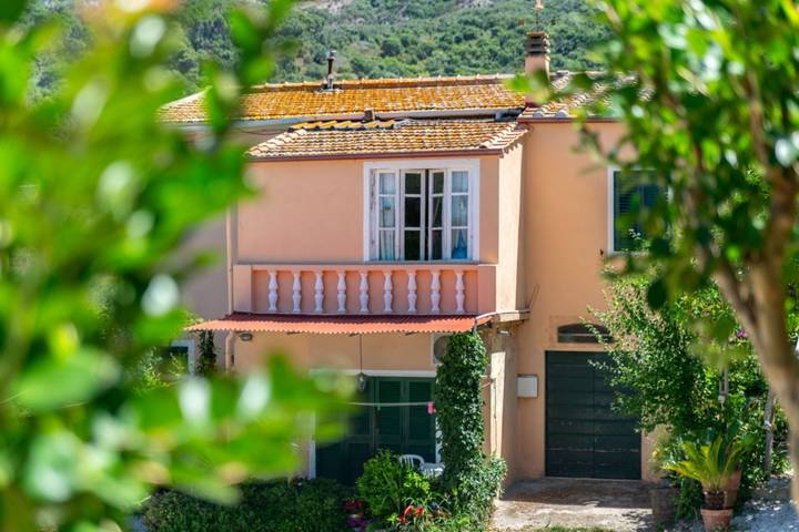 Location de vacances pour 3 personnes, avec balcon à Magazzini