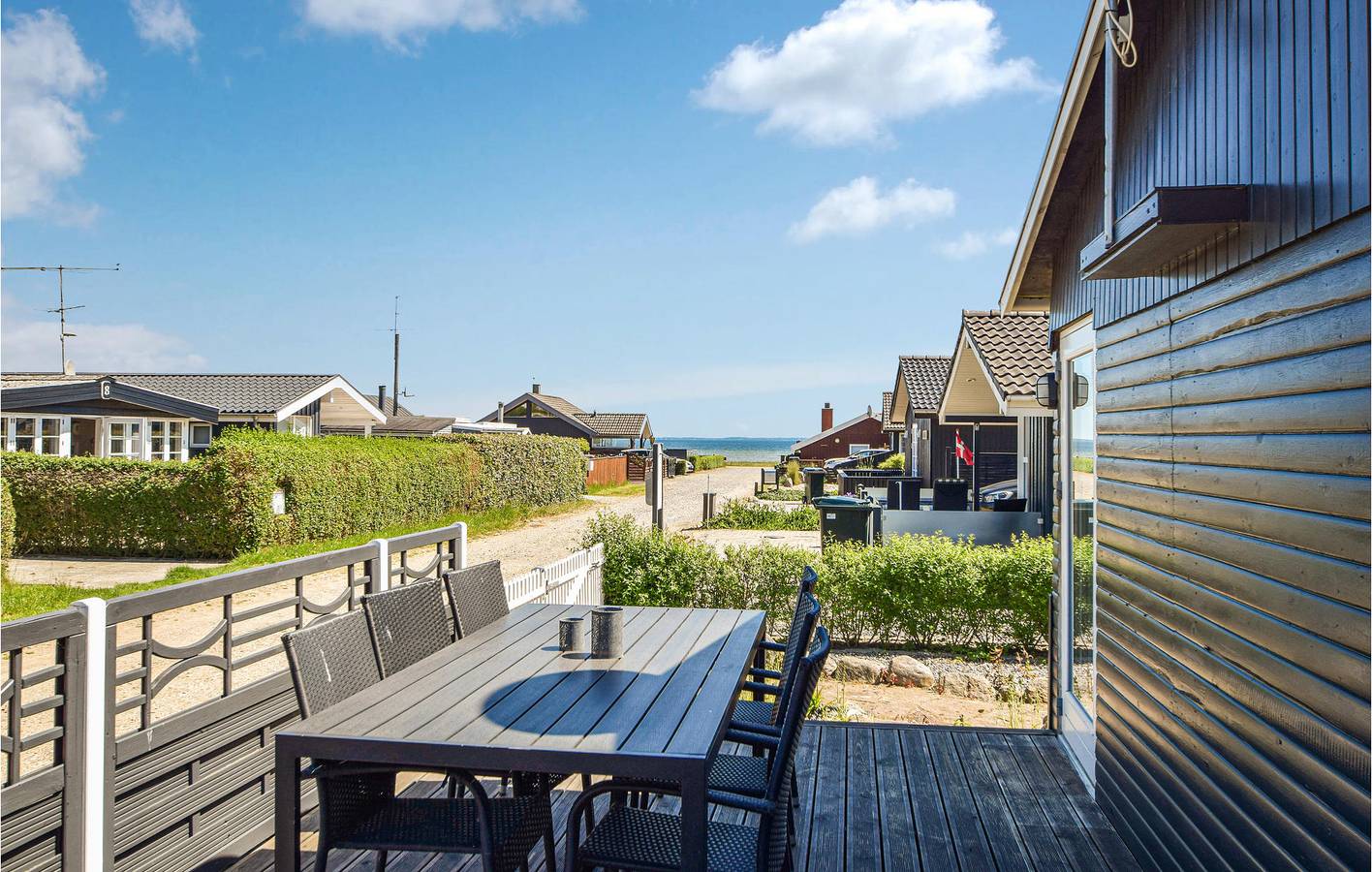 Vacation house for 6 people with yard in Bjert, Little Belt
