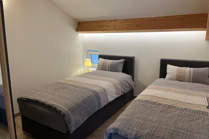 Ganze Wohnung, Ferienwohnung (49m2) mit modernem Badezimmer in Dillingen an der Donau, Dillingen und Umgebung
