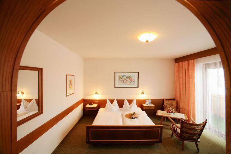 Ganze Ferienwohnung, Pension Hauserhof in Kaprun, Pinzgau