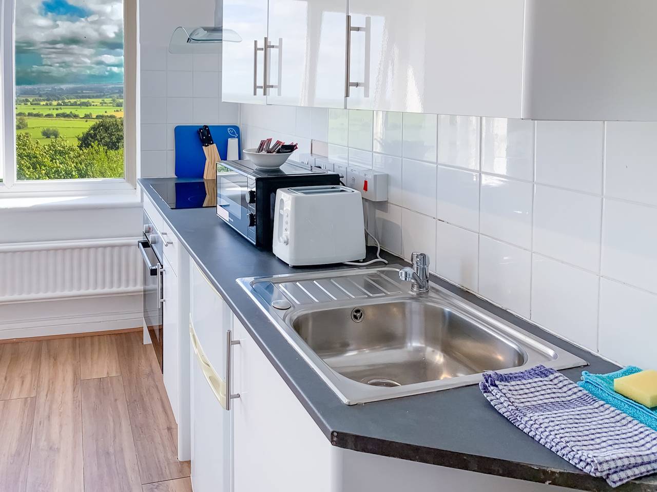 Ganzes Studio, Glastonbury Studio - Tor View - Sleeps 2 in Glastonbury, Somerset