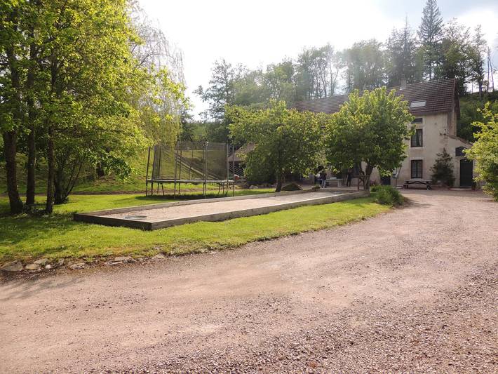 Authentisches Ferienhaus am Wasser, Haustiere Erlaubt, Parkplatz in Montbard und Umgebung