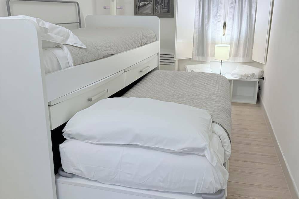 Ganze Wohnung, Canalchiaro House {Cosy in the heart of Modena} in Modena, Modena Provinz
