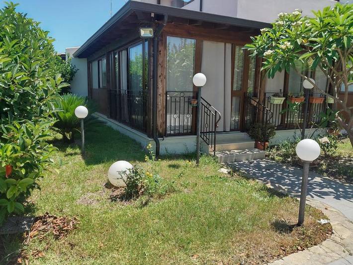 Casa vacanza per 8 persone, con giardino e piscina nonché sauna - 1