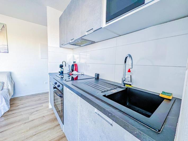 Gîte pour 4 personnes, avec vue et terrasse dans Theatre Moliere Scene Nationale - 2