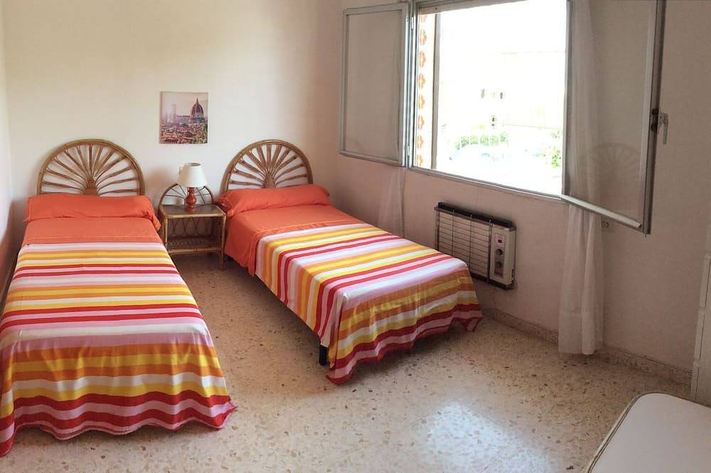 Special Offer- A Minute Walking From Beaches in Playa Cala Bosque (Orihuela), Orihuela