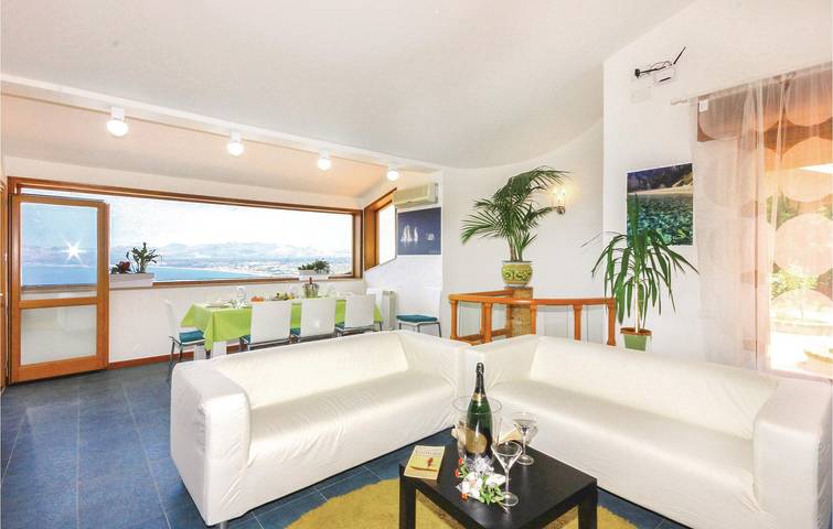 Location de vacances pour 10 personnes, avec terrasse et piscine à Castellammare del Golfo - 4