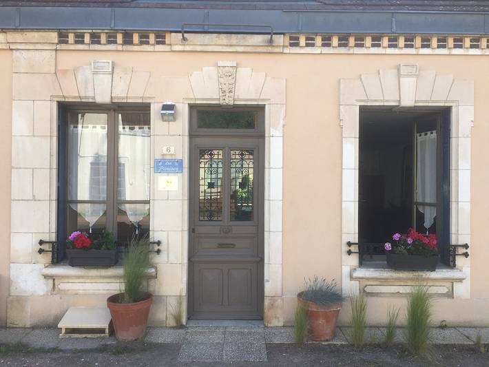 Gîte pour 4 personnes, avec terrasse et jardin, animaux acceptés à Ménétréol-sous-Sancerre