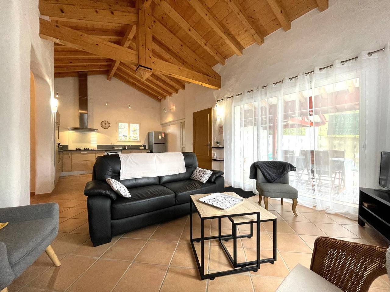 Aire-Leku in Saint-Pée-sur-Nivelle, Bayonne und Umgebung