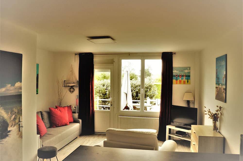 Appartement entier, Maison tout confort, lumineuse, proche plage, 1 terrasse plein soleil, 4 pers in Hermanville-sur-Mer, Région de Caen