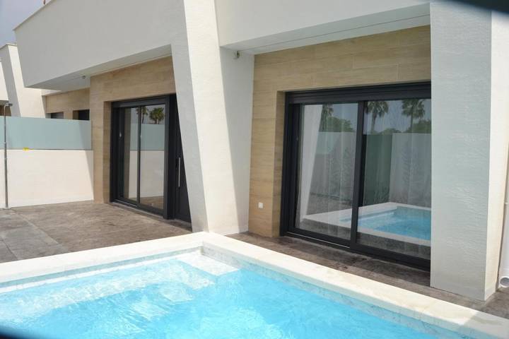 Casa de vacaciones para 6 personas, con terraza y piscina - 1