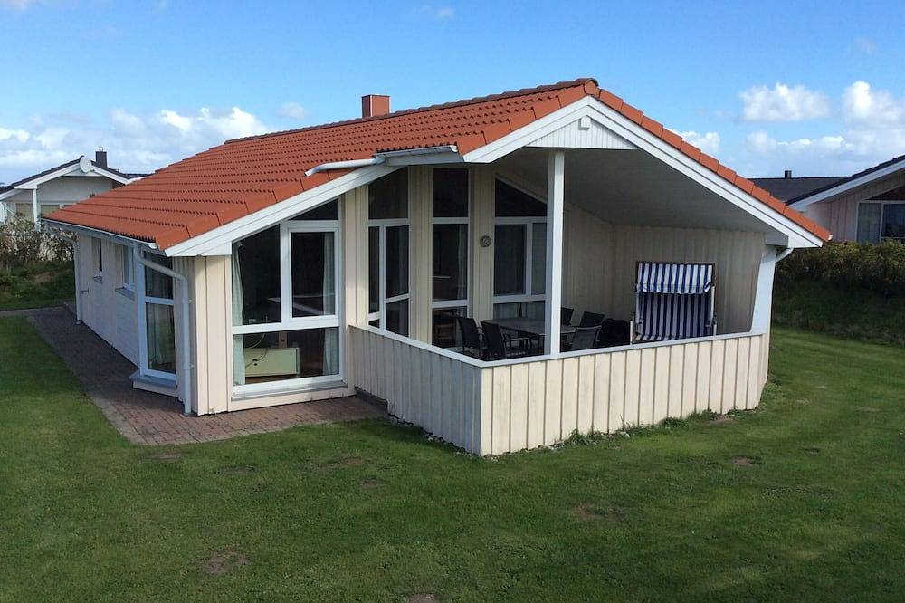 Traumferienhaus direkt an d.Nordseeküste nur 150m Strand mit Sauna, Kaminofen in Wesselburenerkoog, Dithmarschen