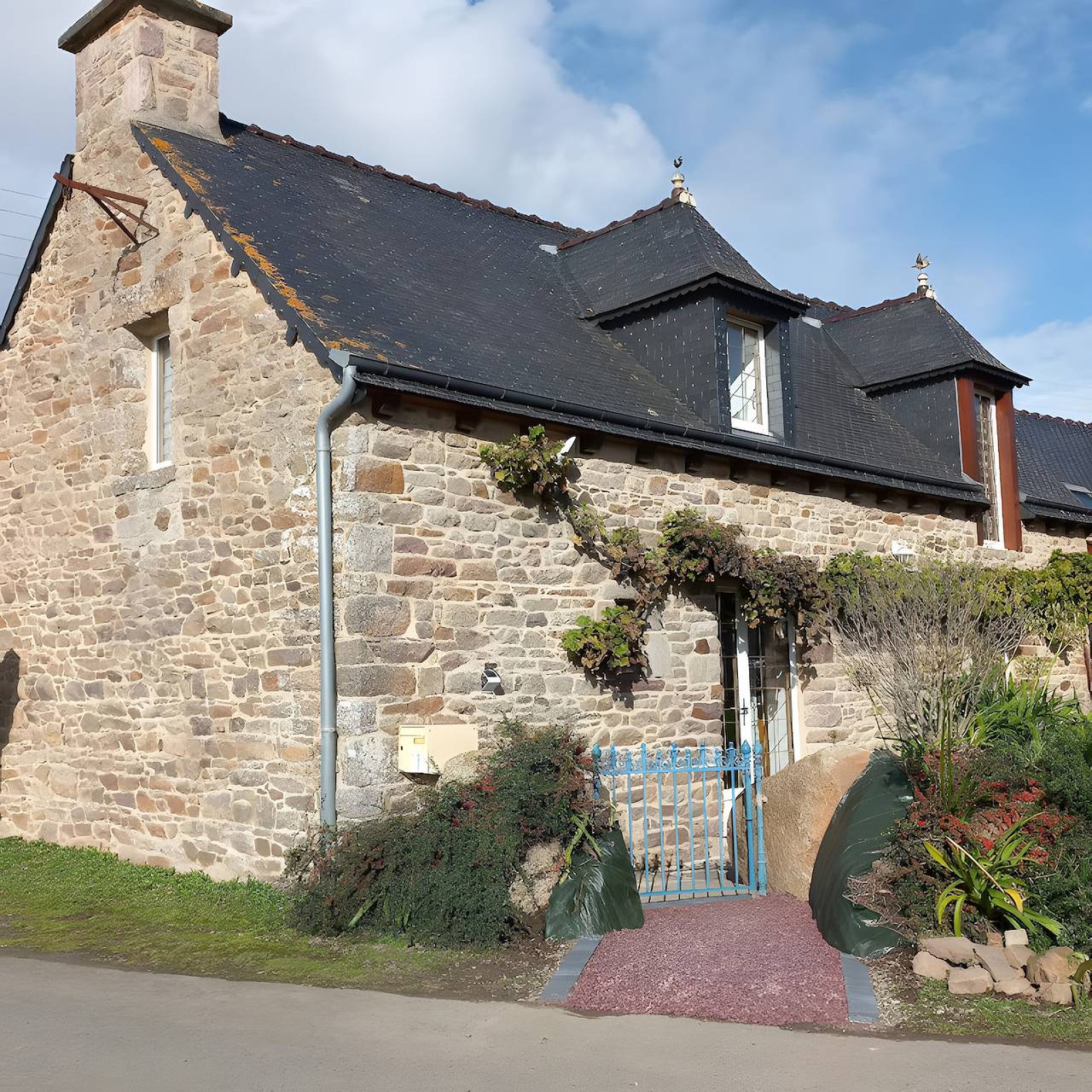 Gîte de Keraman, encantadora casa, cerca del mar in Plouézec, Côte de Goëlo