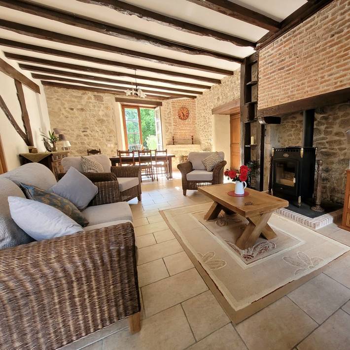 Location de vacances pour 6 personnes, avec terrasse et jardin, animaux acceptés à Saint-Mathieu - 2