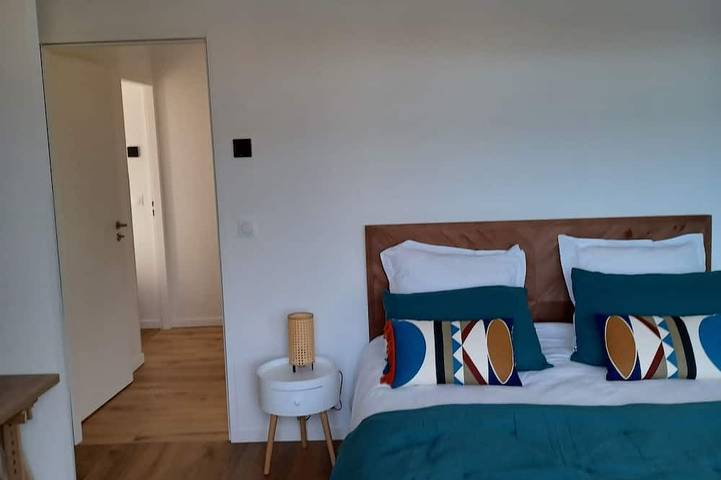 Location de vacances pour 8 personnes, avec jardin et terrasse à Azur - 4