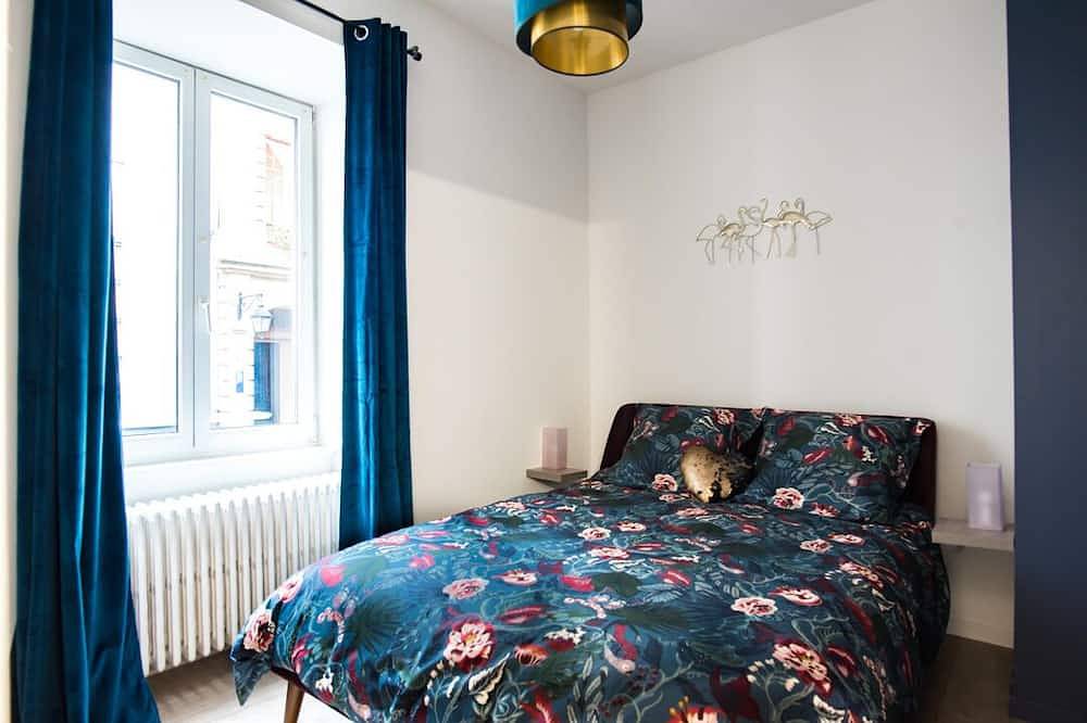 Entire apartment, Studio-City-Ensuite with Bath-Courtyard view in Mulhouse, Mulhouse region